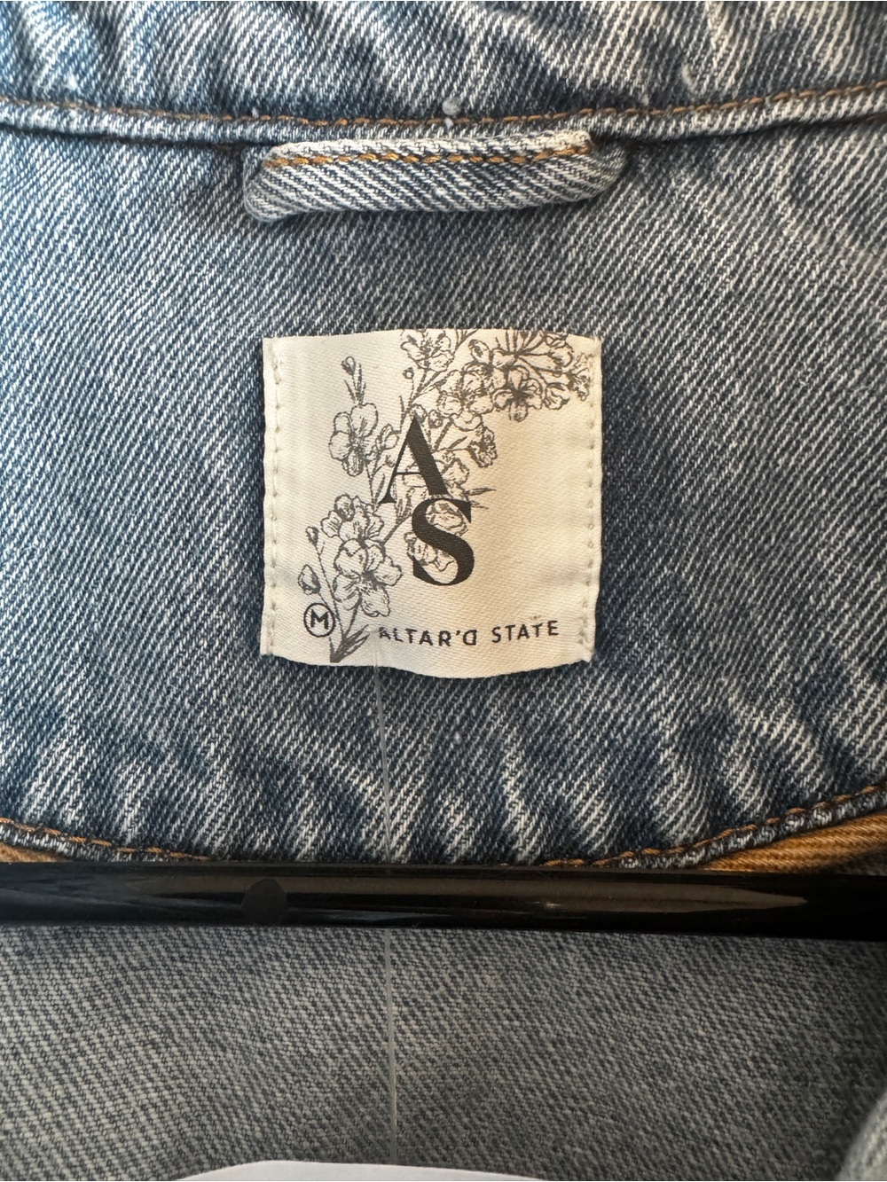 Altar'd State Light Blue Denim Jacket with Cream Collar - Picture 5 of 8